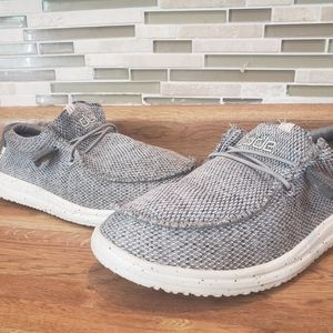 Hey dude wally light grey,size 10 womens/8 mens